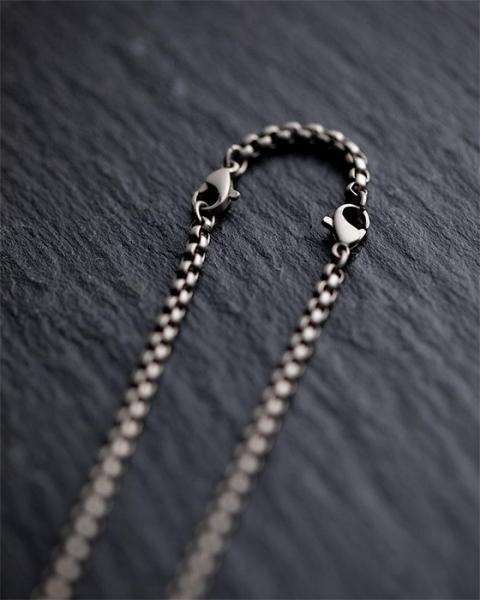 Halskette aus Volltitan mit blauem Jeremejevit-Stein - Imperium Blue